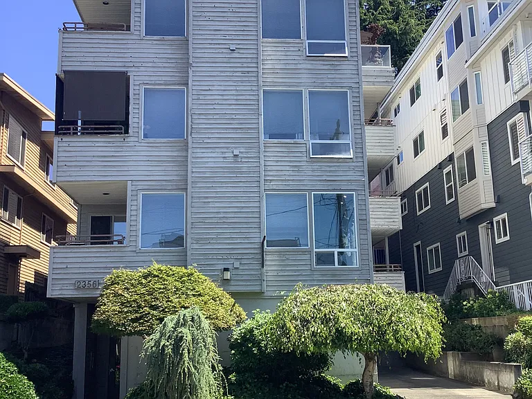 2356 Yale Ave E #6 — Photo 13