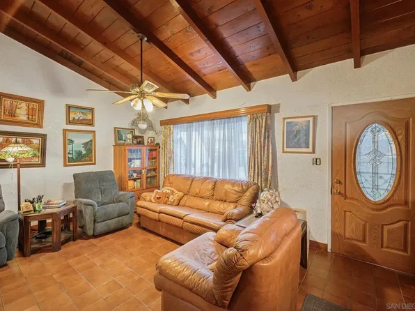 1260 Presioca St, Spring Valley, CA 91977
