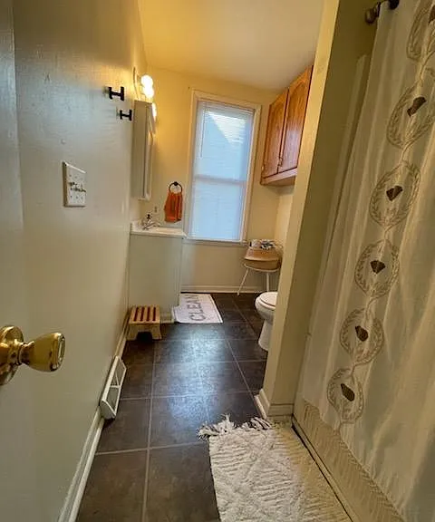 839 E John St — Photo 9