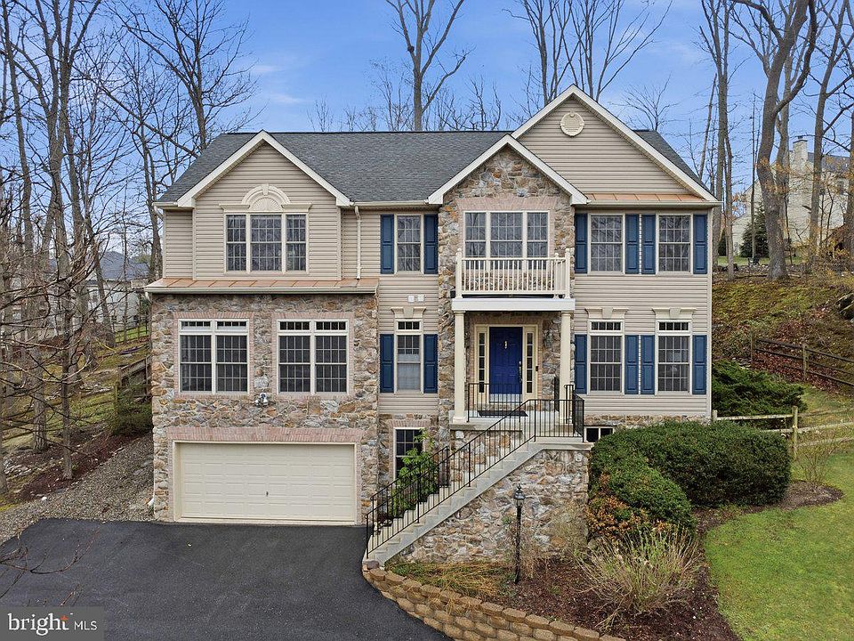 1st image of 6705 W Lakeridge Rd