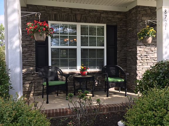 cozy front porch to enjoy