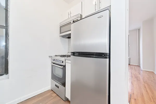 Rented by Living New York | media 13