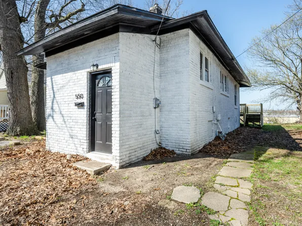 550 Sherman Ct, Benton Harbor, MI 49022