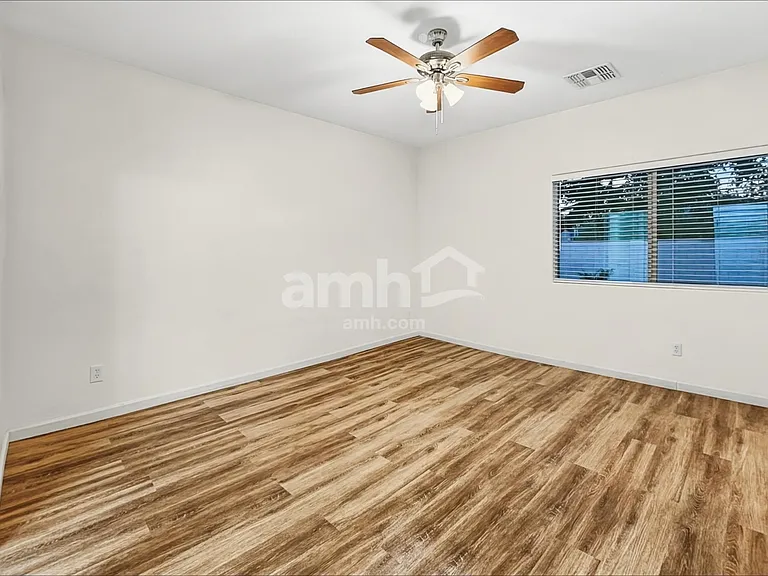 868 W Basswood Ave — Photo 10