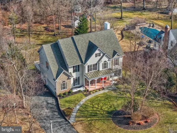 19834 Smith Cir, Ashburn, VA 20147