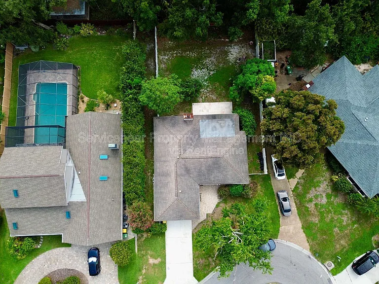 423 Whispering Oaks Ct — Photo 5