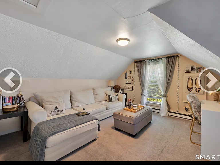 14 White Oak Ave #C — Photo 1