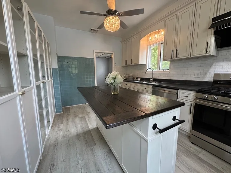 636 Linden Ave — Photo 19