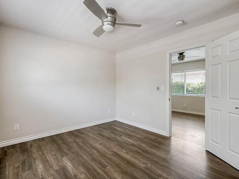2727 G St #1/2 — Photo 4