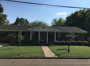 1011 Cleveland St, Tupelo, MS 38801