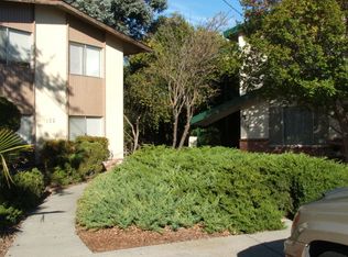 132 Village Ct APT 5, Walnut Creek, CA 94596
