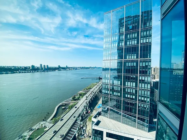 30 Riverside Blvd #29C, New York, NY 10069