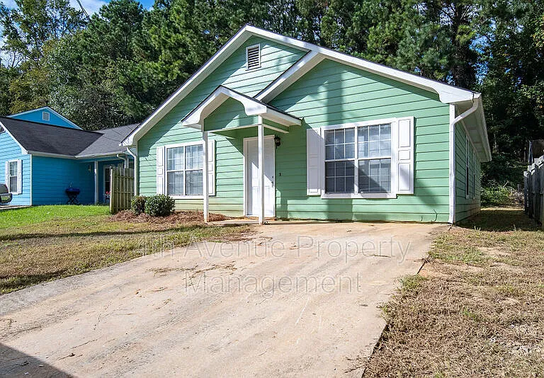 2840 Pebblebrook Ct — Photo 1