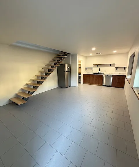 1670 N Pearl Ln — Photo 2