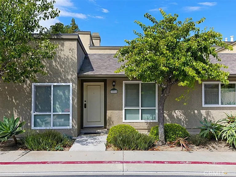 25866 Malia Ct — Photo 1
