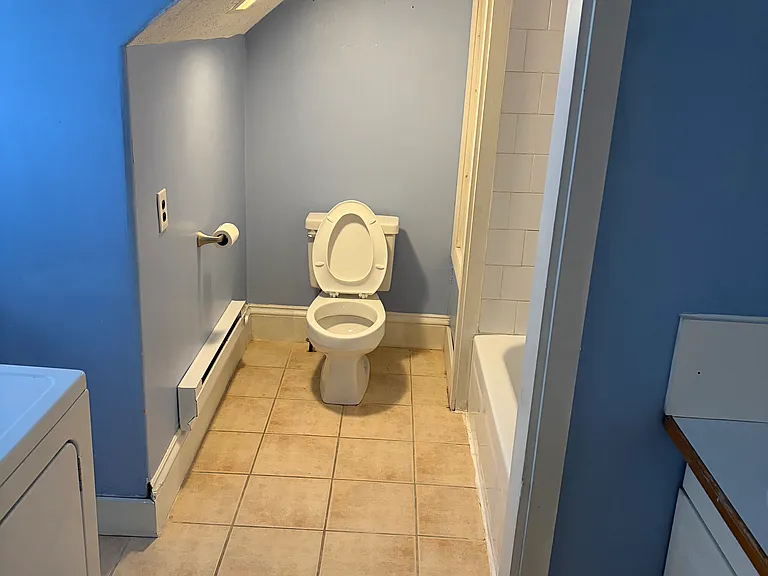 2 Wachusett St #4B — Photo 6