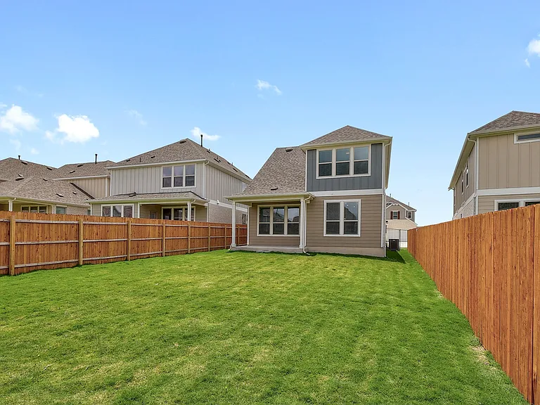 109 Ventura Dr — Photo 25