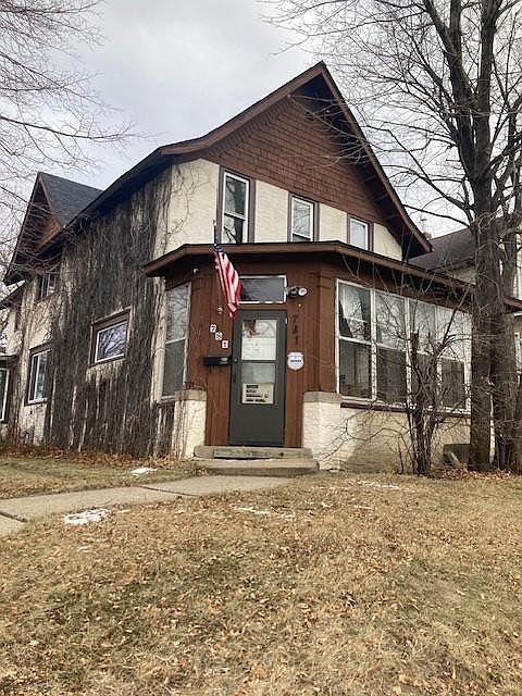 1st image of 781 York Ave