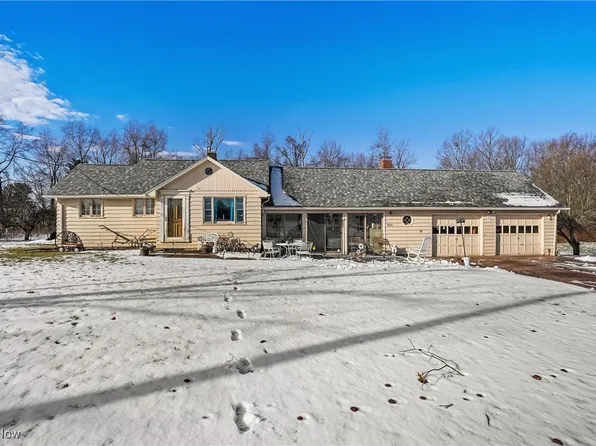 8820 Cook Rd, Salem, OH 44460