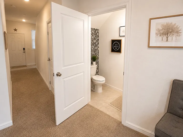 331 Madison Dr — Photo 13