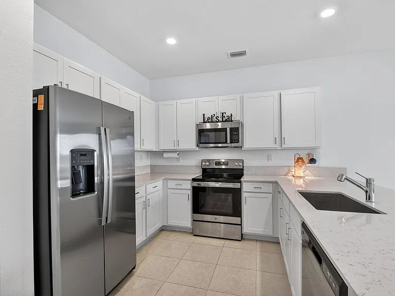 6933 N Harbours Edge Ave #0 — Photo 1