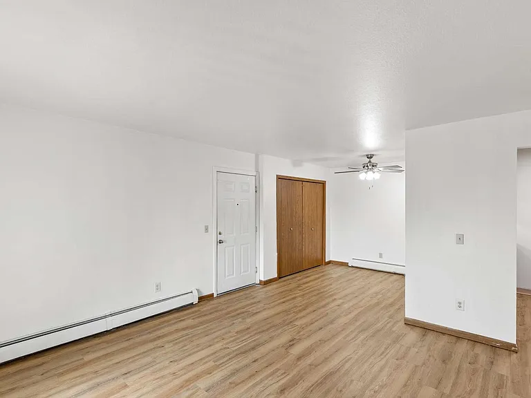 York Hills Apartments ( York Hills Apts LLC) — Photo 30