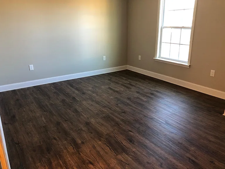 101 Dundee Ct — Photo 3