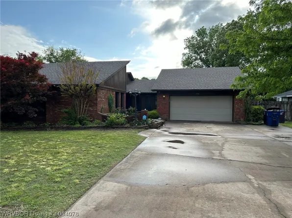 3104 S 104th St, Fort Smith, AR 72903