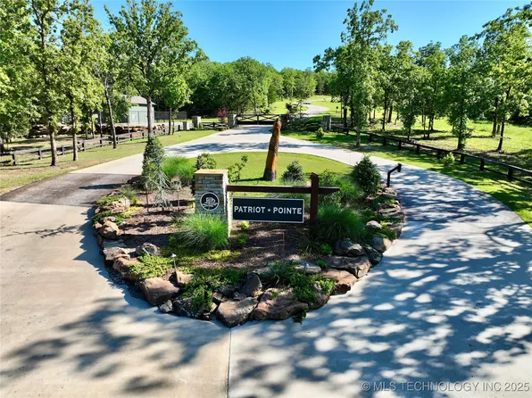 238 Patriot Point, Eufaula, OK 74432
