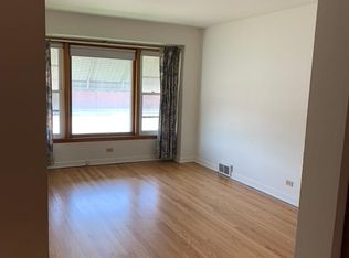 921 S York St #1, Elmhurst, IL