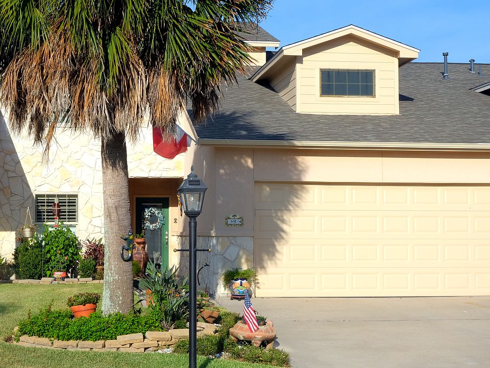 1st image of 9 Olde Towne Ln