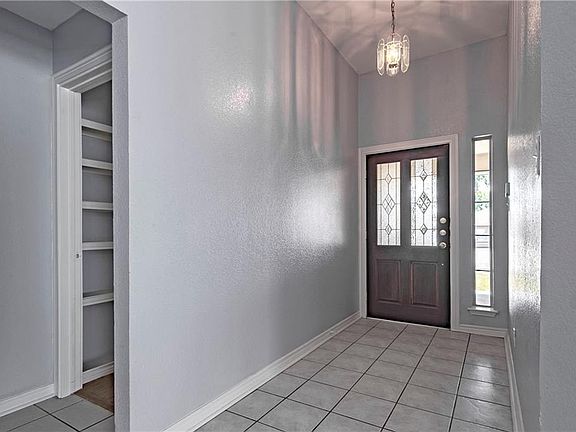 4th image of 7026 Snowivy Ct