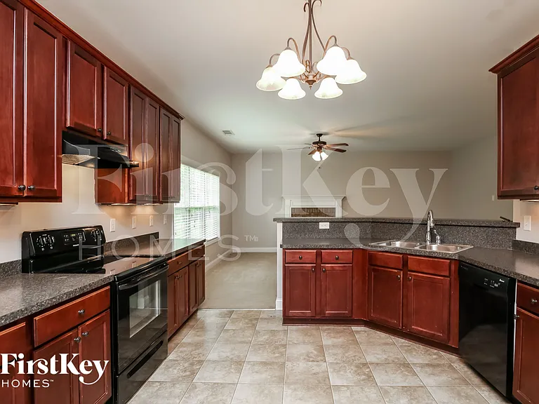 6310 Spring Cove Dr — Photo 6