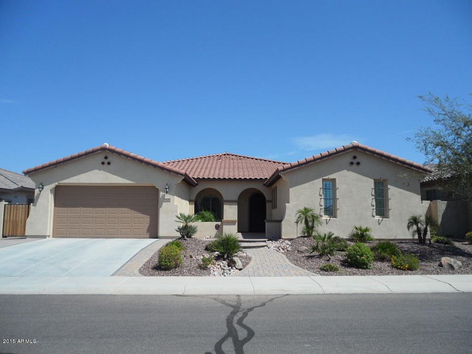 1st image of 3670 E Canyon Way