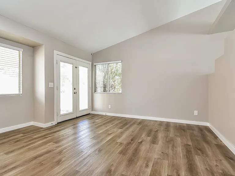 8073 Boardwalk Way — Photo 6