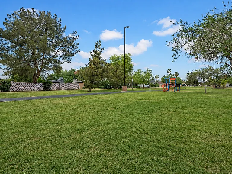 4810 E Virginia Ave #B — Photo 30