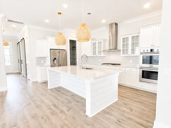 1502 Layback Aly, Charleston, SC 29412