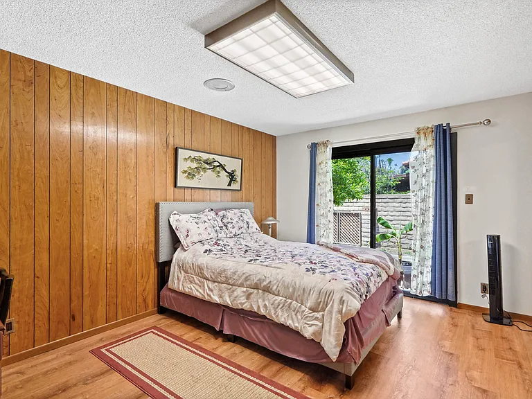 10307 Donna Ave — Photo 32