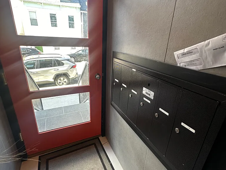 172 New York Ave #1RR — Photo 12