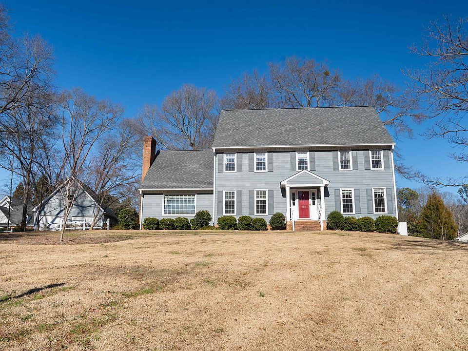1st image of 125 Williamsburg Dr