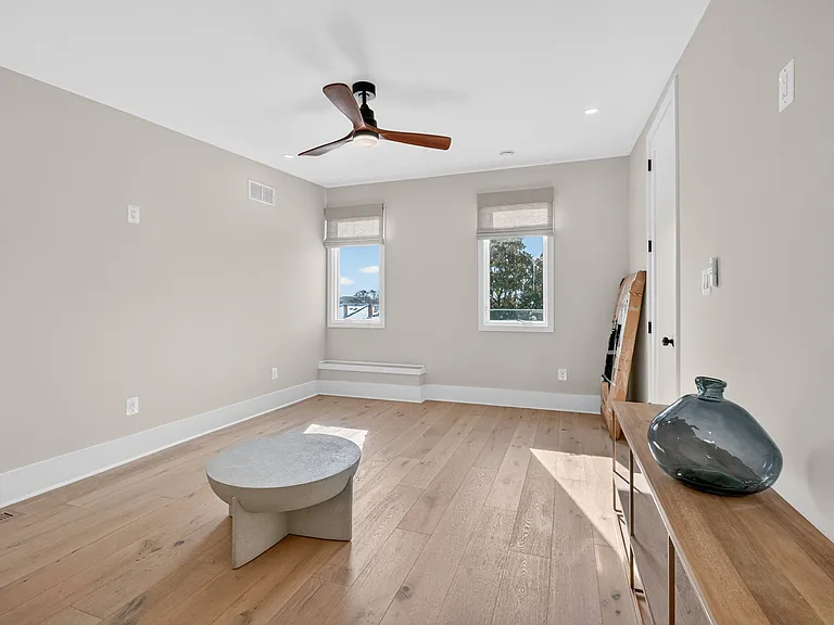 32 Adams St NW — Photo 32