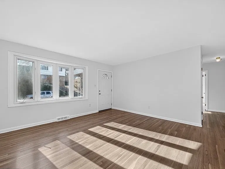 3108 P St SE — Photo 4