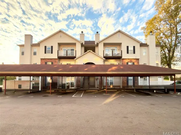 1287 Gardens Circle Dr APT 2B, Saint Louis, MO 63125