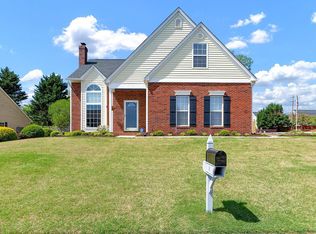 2 Cotter Ln, Greer, SC 29650