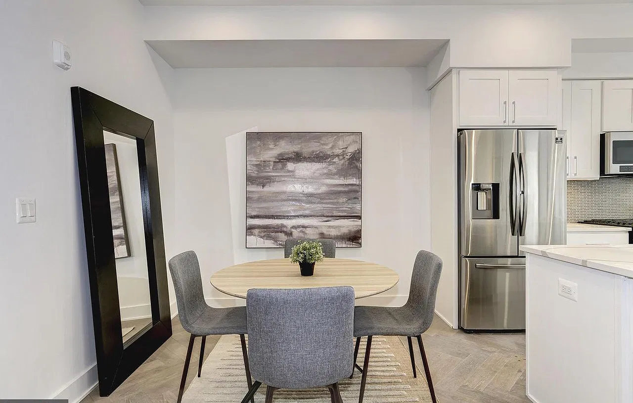 2 bed, 1089 sqft, $3,500 — Photo 3