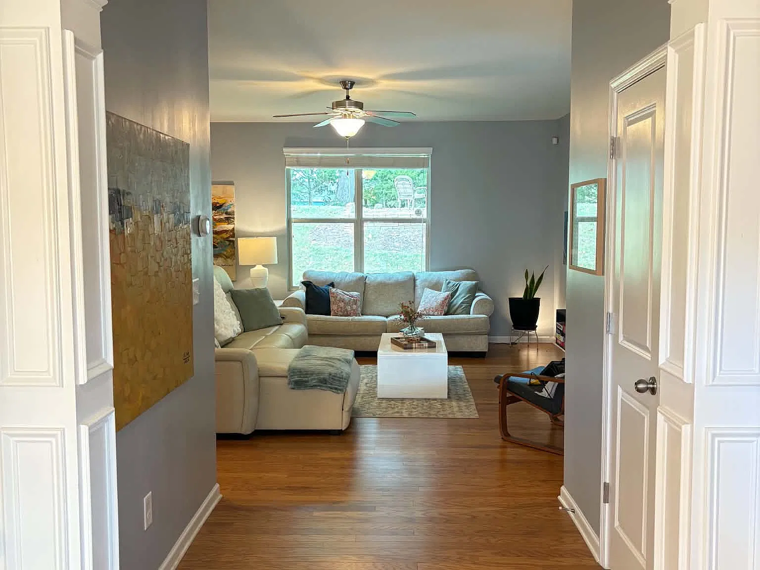 4 bed, 2.5 bath, 1941 sqft, $2,200 — Photo 4