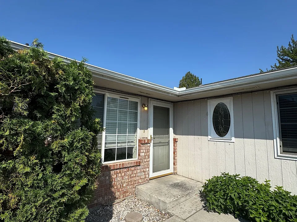1018 Holbrook Ct