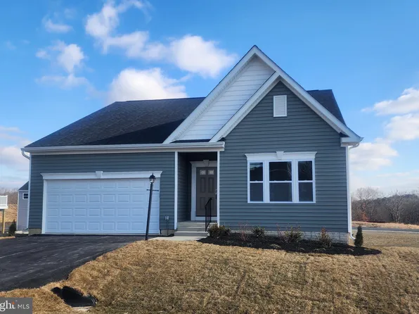 82 Ramshorn Rd, Inwood, WV 25428