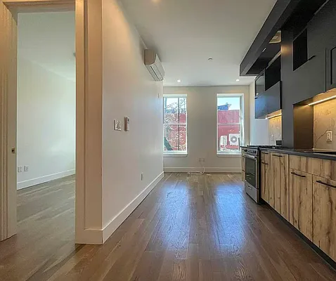 Rented by Cityside Rentals Corp | media 7