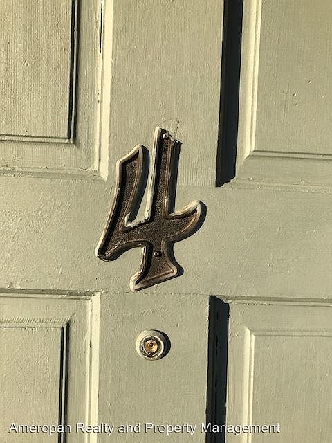 1st image of 484 Albert Ave APT 3
